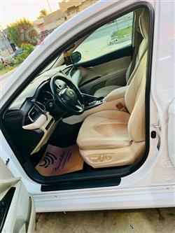 تۆیۆتا کامری